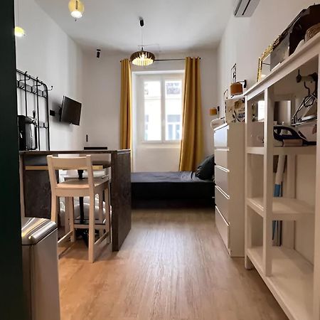 Studio 20 M2 Pour 2 Personnes Марсель Экстерьер фото